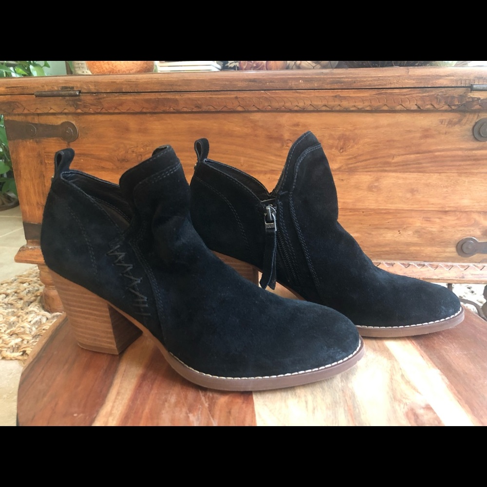 SAM EDELMAN SUEDE BOOTIES